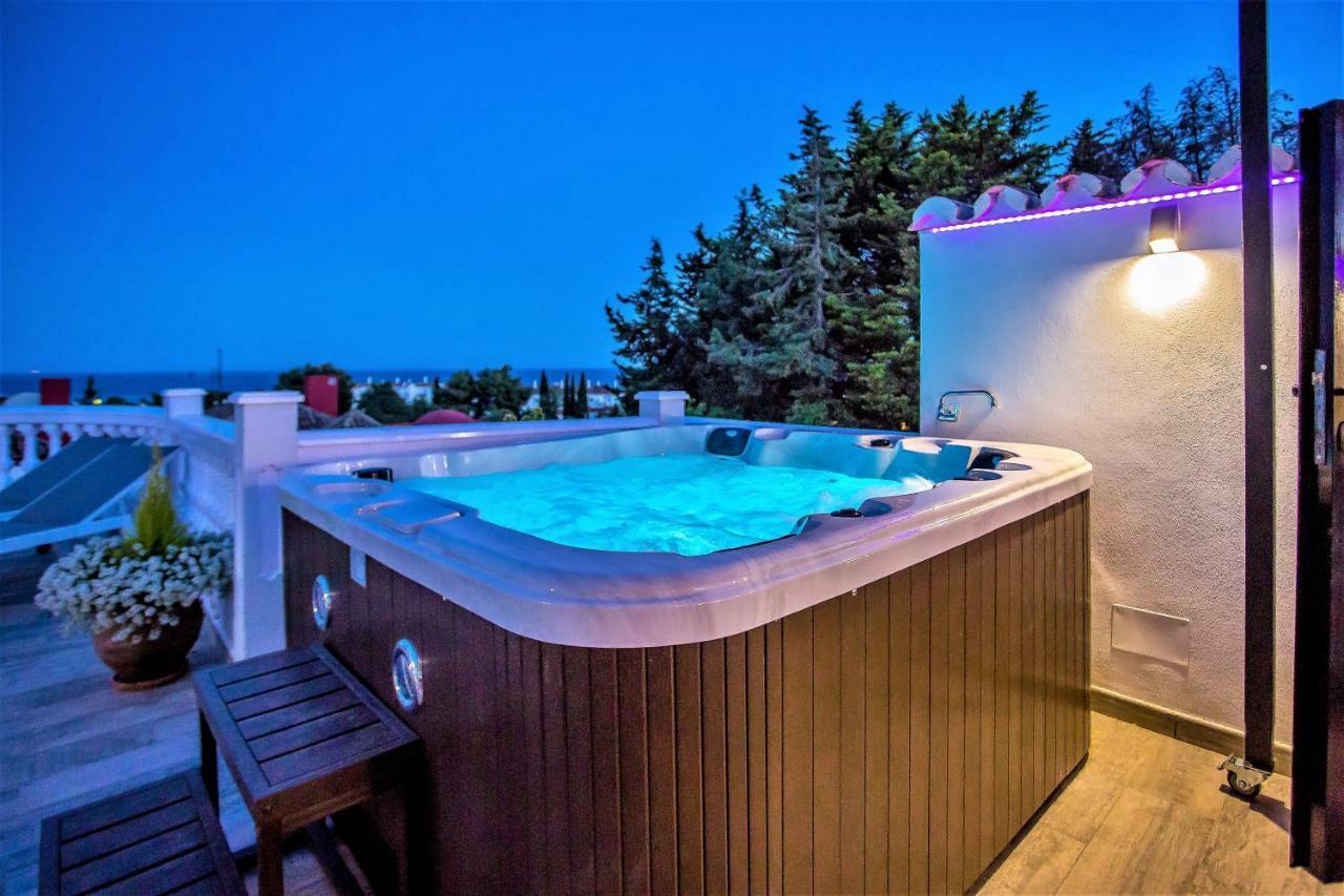 Luxury Villa With Swimming Pool And Jacuzzi Marbella Exterior foto